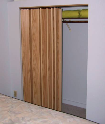 oak vinyl laminate closet door