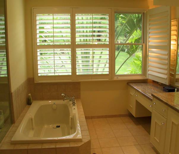 vinyl shutters are perfect for baths